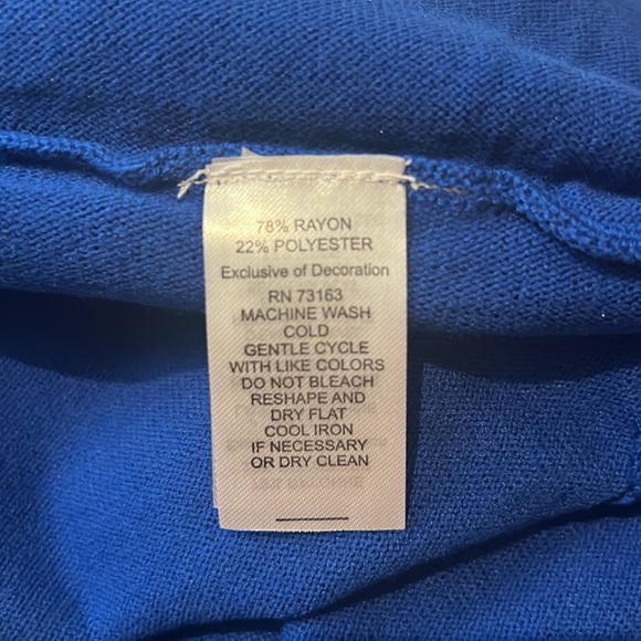 Cable & Gauge Blue Knit long Cold Shoulder Sleeves Silver Embellishments - Picture 7 of 8